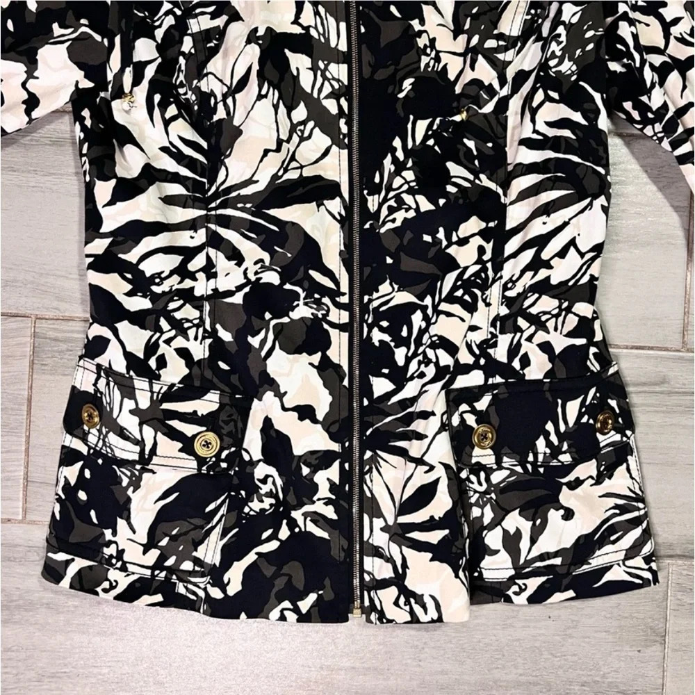 St. John Black and Cream Zip up Floral Cotton Blazer Jacket, Women’s Size 2 - Picture 8 of 8